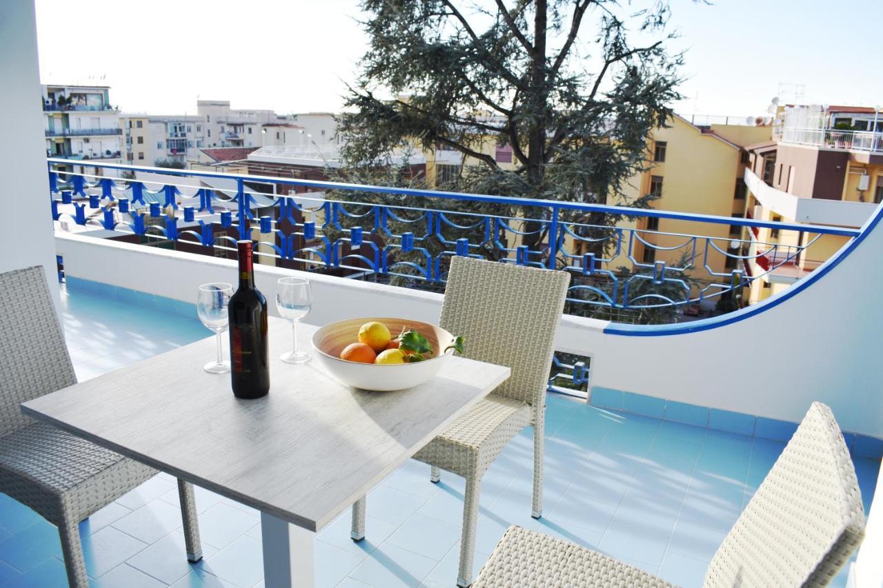 سورينتو Lume Art Apartment B&B المظهر الخارجي الصورة