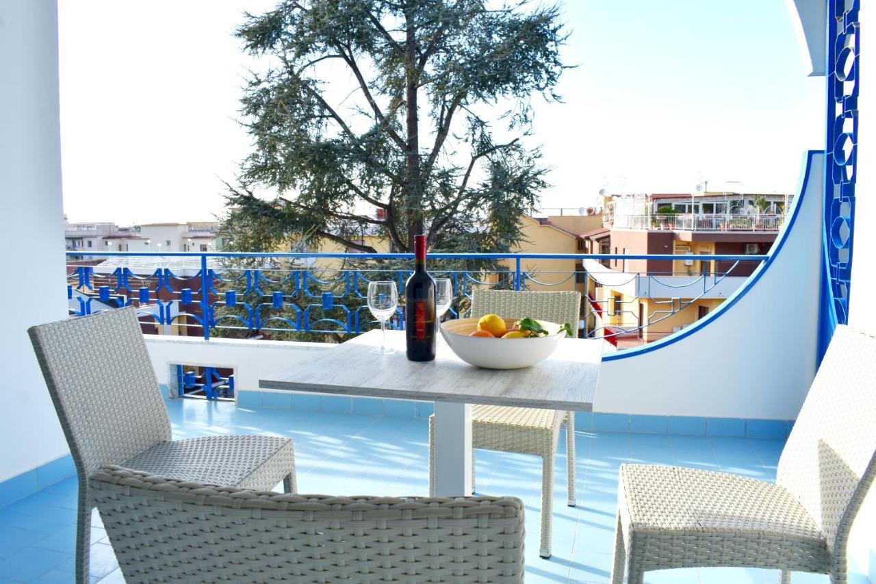 سورينتو Lume Art Apartment B&B المظهر الخارجي الصورة